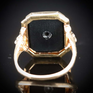 Large onyx and diamond vintage ring in yellow gold from Manor Jewels