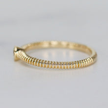 Load image into Gallery viewer, Diamond solitaire in 14k yellow gold