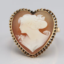 Load image into Gallery viewer, Vintage Huge heart shaped cameo ring in yellow gold - onyx sale