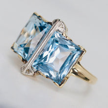 Load image into Gallery viewer, Vintage 2 stone blue synthetic spinel in yellow gold ring