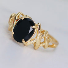 Load image into Gallery viewer, Vintage 14k yellow gold onyx ring