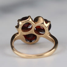 Load image into Gallery viewer, Vintage garnet ring in yellow gold