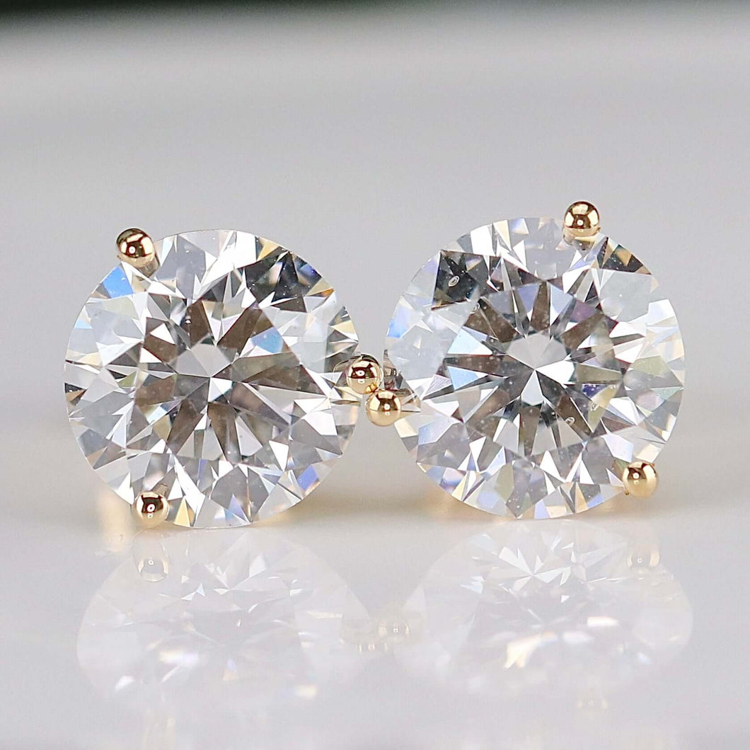 Lab grown 4ctw F/VVS-VS Diamond studs in 18k yellow gold