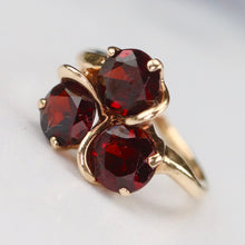 Load image into Gallery viewer, Vintage garnet ring in yellow gold