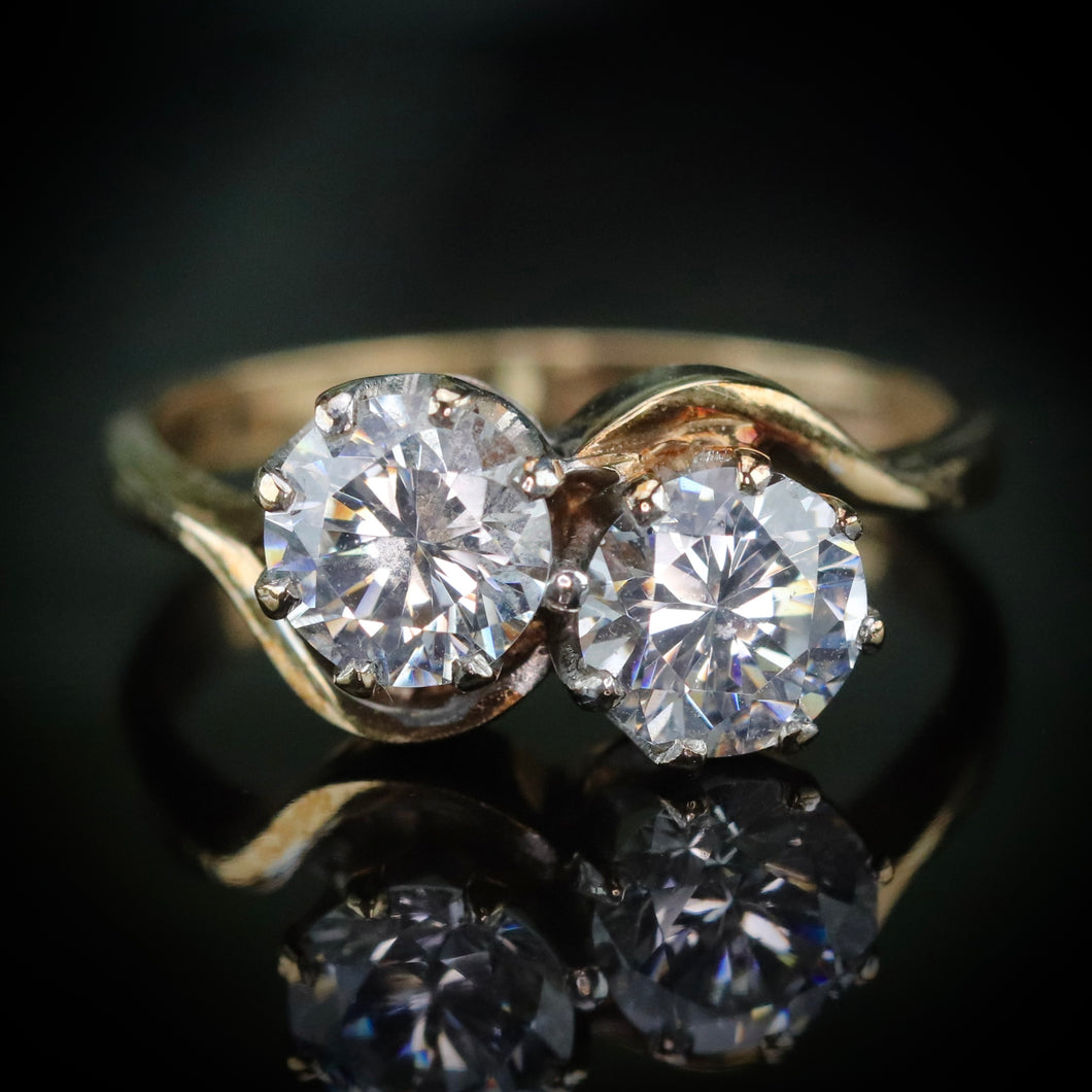 Vintage toi et moi ring in yellow gold