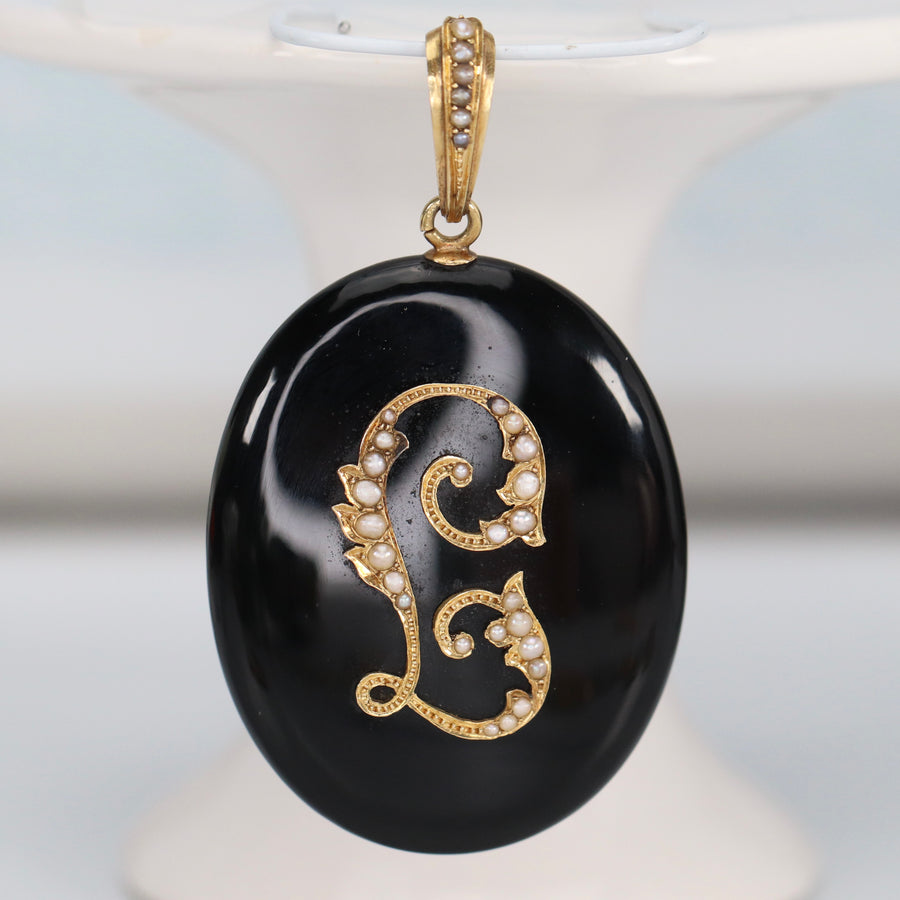 Vintage antique onyx pendant jewelry