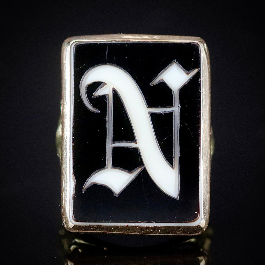 Vintage onyx ring with letter N in 14k yellow gold from Manor Jewels.