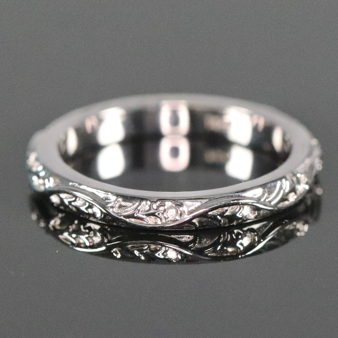 CLEARANCE! Vintage inspired Auralia sculpted vine patterned band in 14k white gold