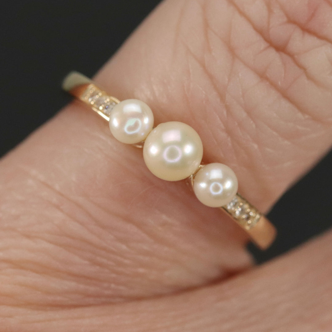 Pearl and diamond ring in yellow gold from Manor Jewels