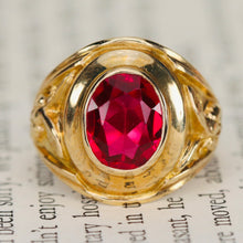Load image into Gallery viewer, Vintage synthetic ruby ring in yellow gold from Manor Jewels