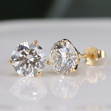 Load image into Gallery viewer, Lab grown 4ctw F/VVS-VS Diamond studs in 18k yellow gold