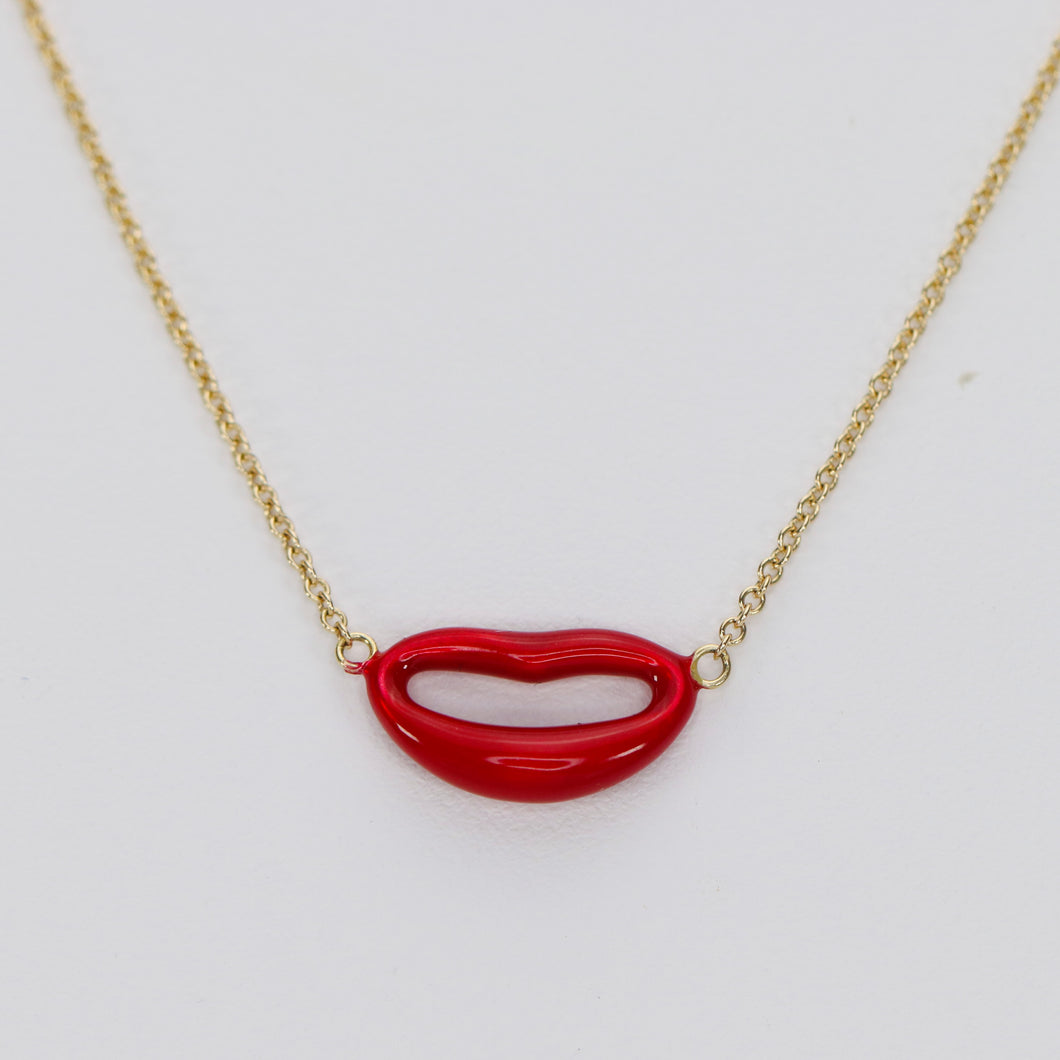 Red enamel lips  necklace in 14k yellow gold