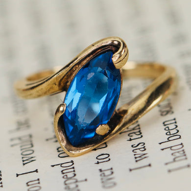 Vintage synthetic blue spinel ring in yellow gold from Manor Jewels