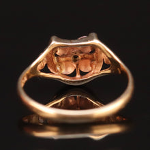 Load image into Gallery viewer, Vintage horseshoe ring in yellow and rose gold