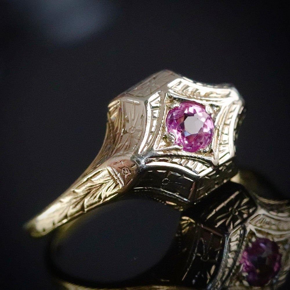 Vintage ring with pink sapphire in 14k yellow and white gold