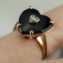 Load image into Gallery viewer, F&amp;F Felger vintage Heart shaped onyx and diamond ring in 14k yellow gold