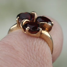 Load image into Gallery viewer, Vintage garnet ring in yellow gold