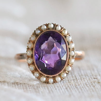 Vintage amethyst and pearl ring in 14k yellow gold