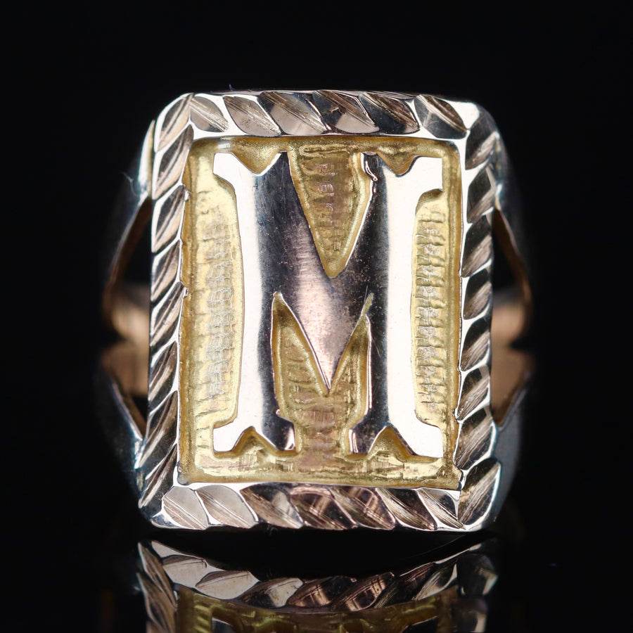 Vintage signet ring with letter M in yellow gold from Manor Jewels