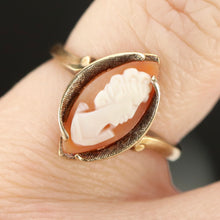 Load image into Gallery viewer, Vintage cameo ring in yellow gold - onyx sale