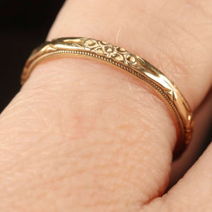Vintage patterned band ring in 14k yellow gold from Manor Jewels