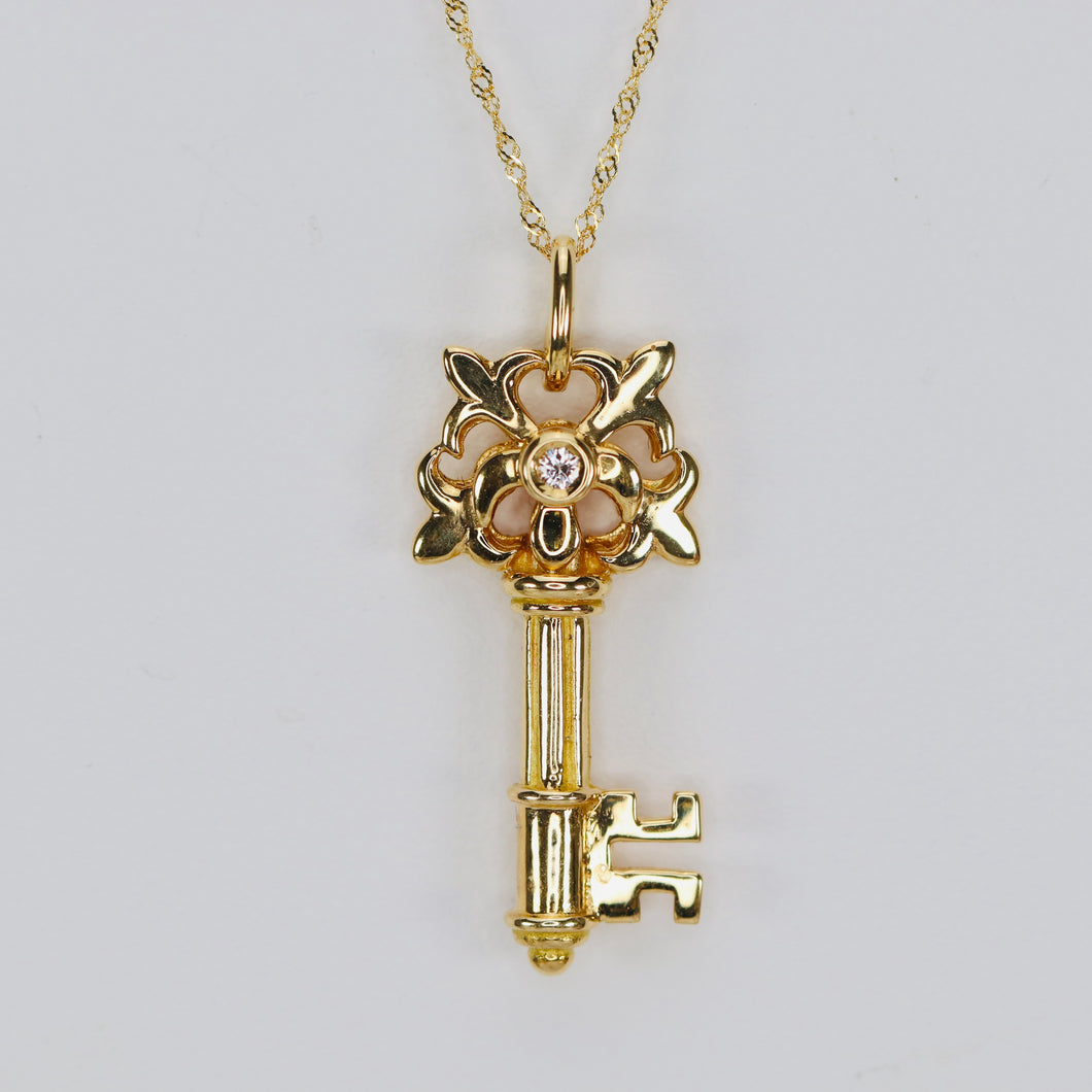 Heavy diamond key necklace in 18k yellow gold