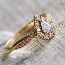 Load image into Gallery viewer, Pear shape diamond cluster ring in 14k yellow gold *onyx deal*