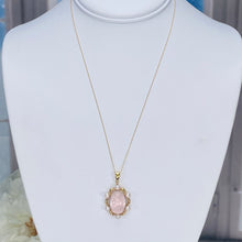 Load image into Gallery viewer, Rose quartz and pearl necklace in 18k yellow gold