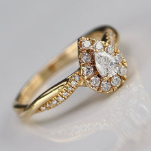 Load image into Gallery viewer, Pear shape diamond cluster ring in 14k yellow gold *onyx deal*