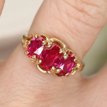 Load image into Gallery viewer, Vintage synthetic pink sapphire 3 stone ring in yellow gold