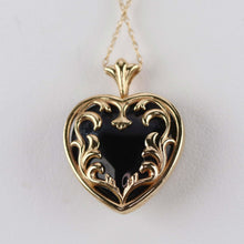 Load image into Gallery viewer, Vintage onyx heart shaped necklace in tri-tone gold