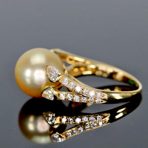 Golden south sea pearl and diamond ring in 18k yellow gold