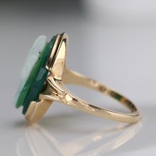 Load image into Gallery viewer, Vintage green and white hardstone cameo ring in yellow gold