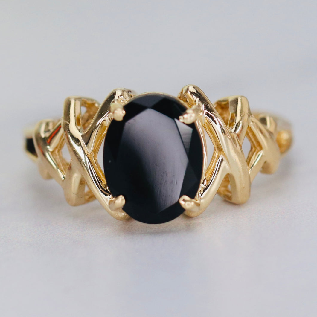 Vintage 14k yellow gold onyx ring