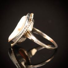 Load image into Gallery viewer, Vintage Huge heart shaped cameo ring in yellow gold - onyx sale