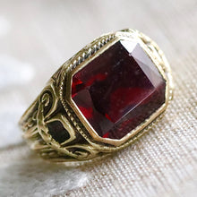 Load image into Gallery viewer, Vintage 1937 lab grown Ruby ring in 14k yellow gold