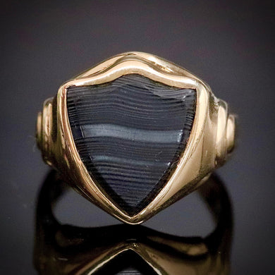 Vintage banded agate onyx shield shaped ring