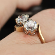 Load image into Gallery viewer, Vintage toi et moi ring in yellow gold