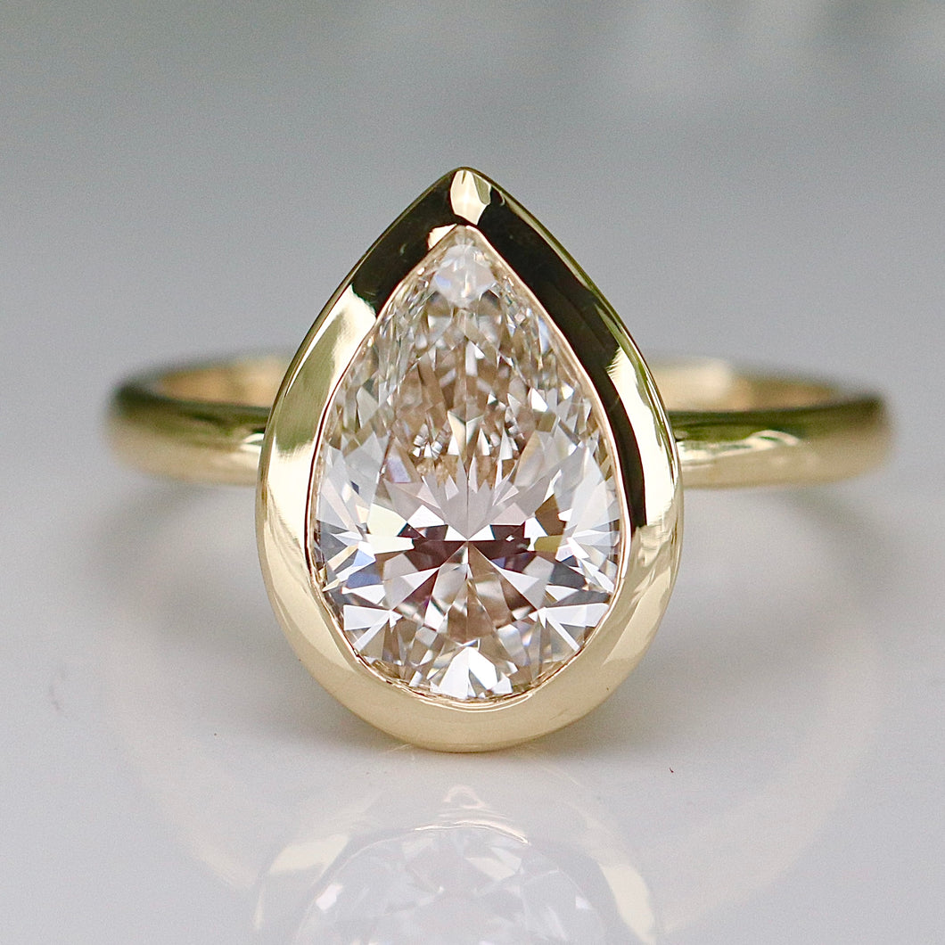 The Phillipa - 2.85ct Pear shaped lab grown diamond solitaire ring in 14k yellow gold