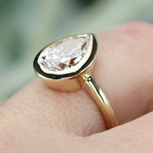 Load image into Gallery viewer, The Phillipa - 2.85ct Pear shaped lab grown diamond solitaire ring in 14k yellow gold