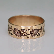 Load image into Gallery viewer, Victorian leaf band in rose gold