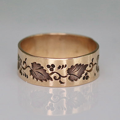 Victorian leaf band in rose gold