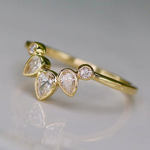 Pear shaped lab grown diamond chevron in 14k yellow gold