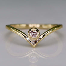 Load image into Gallery viewer, Lab grown diamond chevron in 14k yellow gold