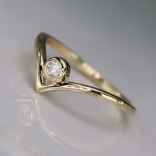 Load image into Gallery viewer, Lab grown diamond chevron in 14k yellow gold
