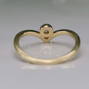 Lab grown diamond chevron in 14k yellow gold
