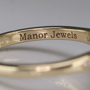 MANOR ROYAL: The Athena - 1.81ct D/VS1 Pear shaped lab grown diamond solitaire ring in 14k yellow gold