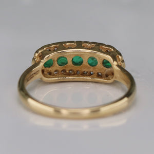 Vintage Emerald and diamond ring in 14k yellow gold