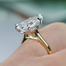 Load image into Gallery viewer, The Luna - 4.16ct Pear shaped lab grown diamond solitaire ring in 14k gold