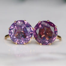 Load image into Gallery viewer, Estate Vintage Color change lab grown sapphire earrings in 14k yellow gold